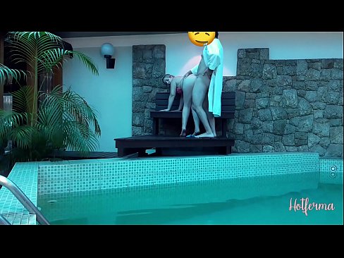 ❤️ Oga pe iranṣẹbinrin si awọn pool, sugbon ko le koju kan gbona si wa ﹏